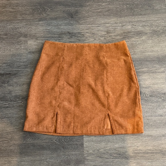 Amazon Dresses & Skirts - Amazon Women's Brown Corduroy Pencil Skirt